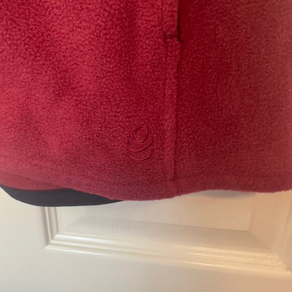 NWOT Cuddl Duds Women’s Full Zip Fleece Vest Red Size M Cranberry Stretch Soft - Picture 4 of 7